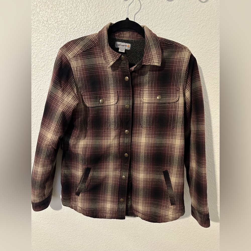 Women’s Carhartt jacket medium